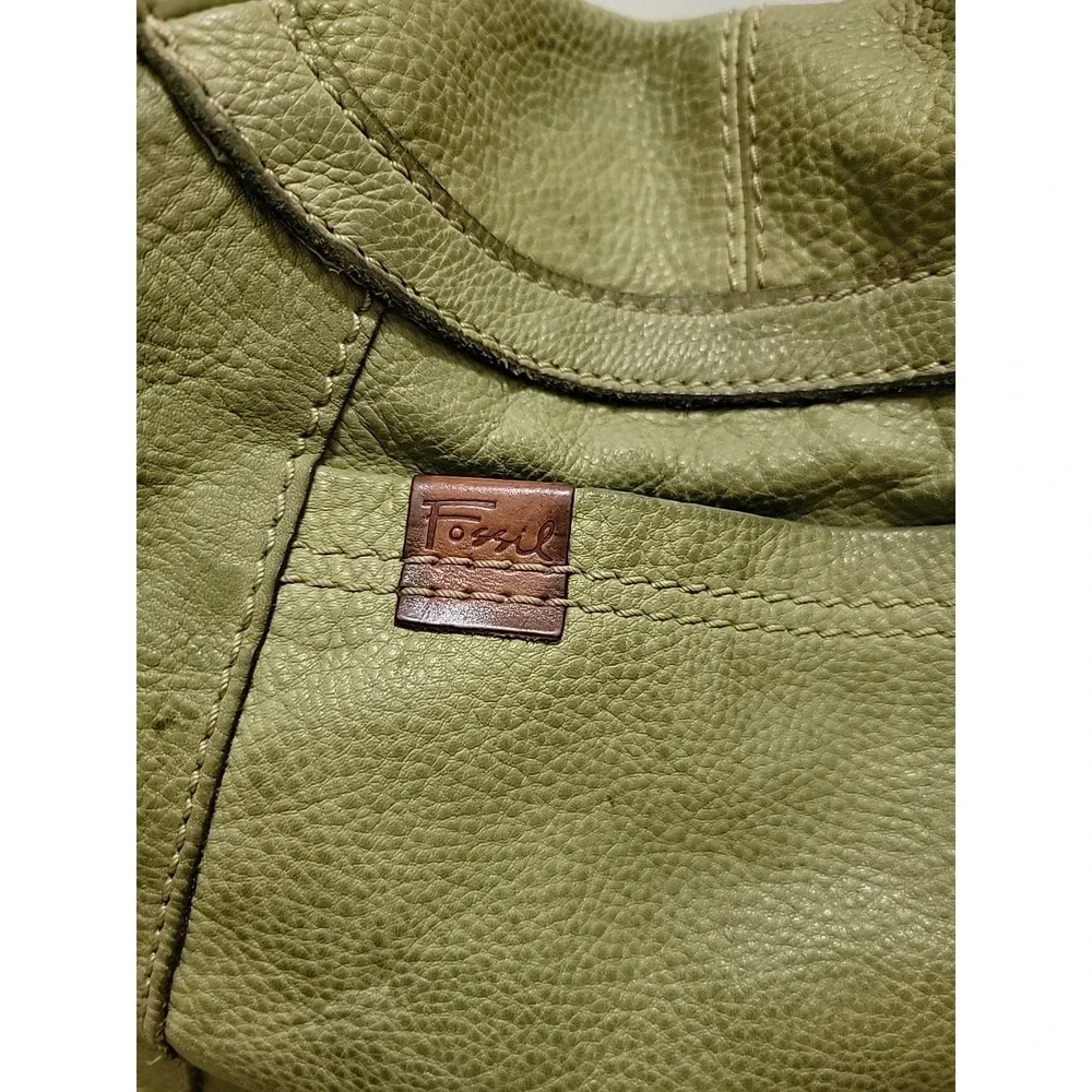 Vintage Fossil Green Leather Shoulder Bag Purse Handbag Organizer Tote. Classic